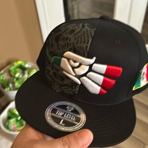 Large Mexico fitted hat